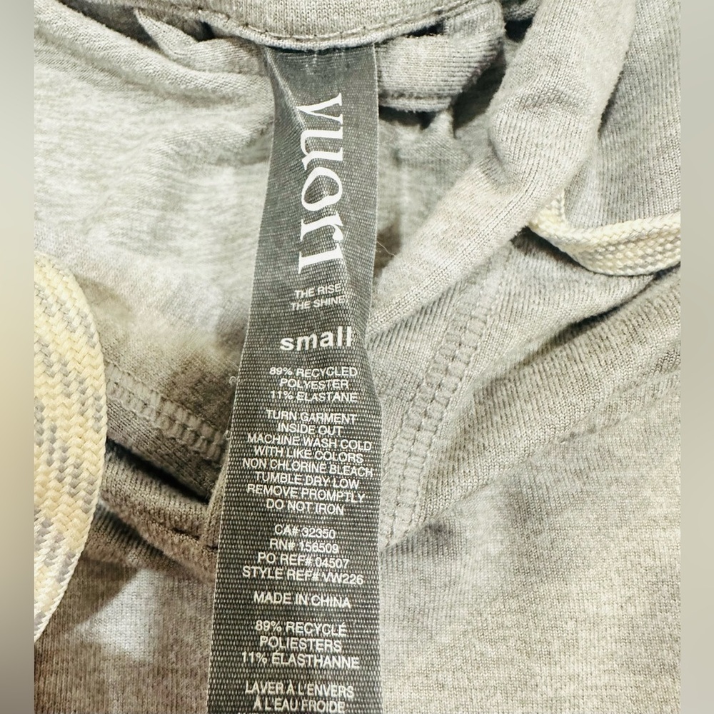 Vuori Hoodie Women Small Halo Essential VW226 Gray Camo Drawstring Top Soft Logo - Picture 5 of 9